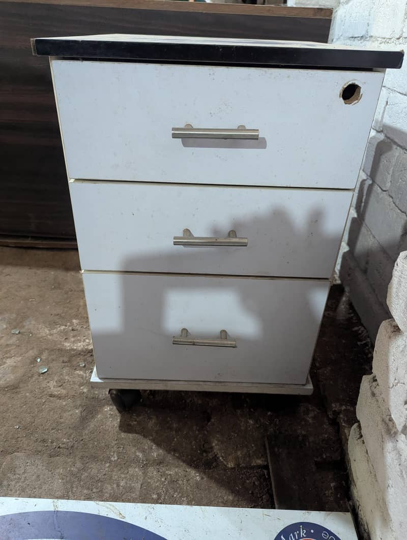 Mobile drawer Unit 1