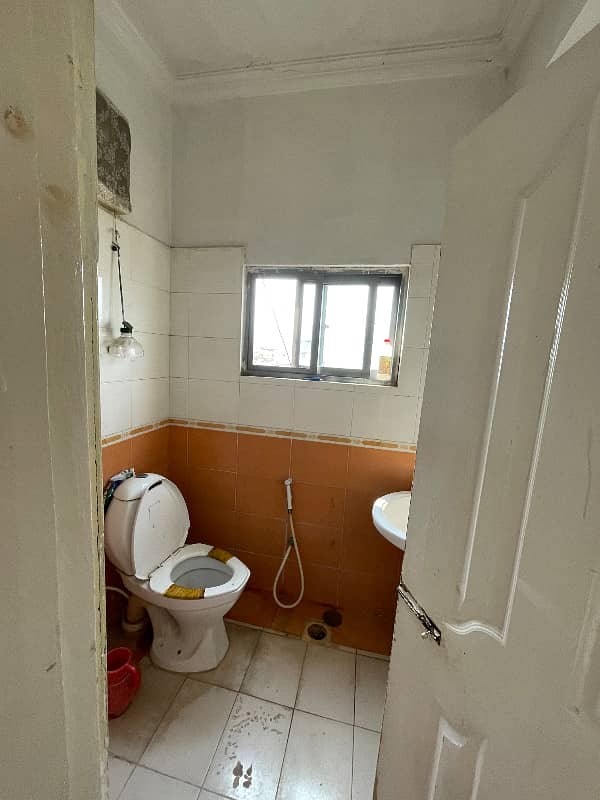 Flat for rent E:11 4