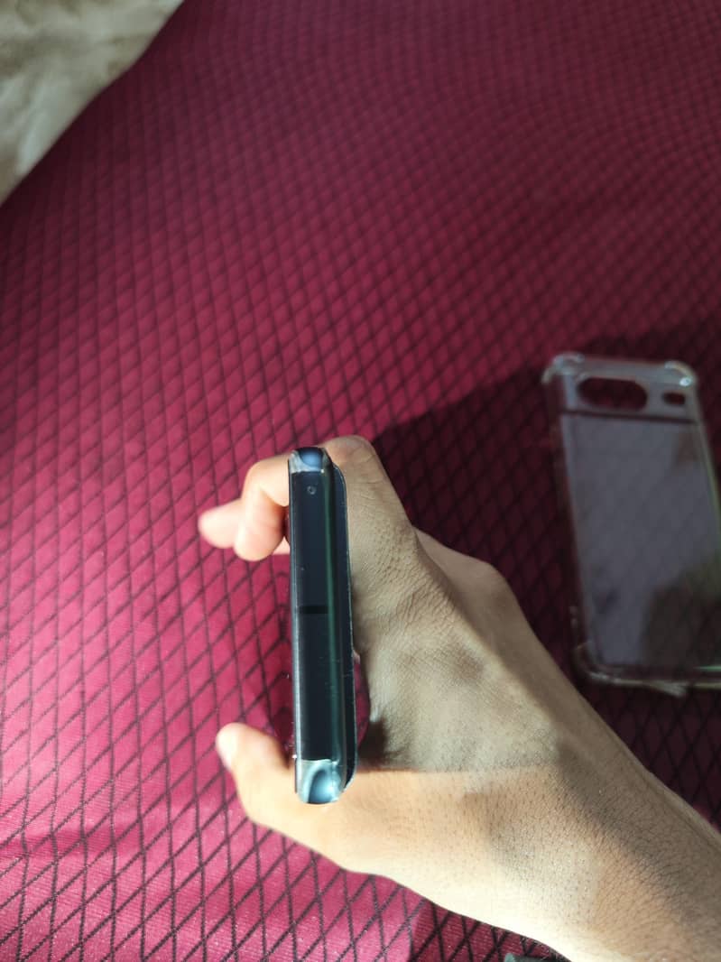 Google Pixel 8 2