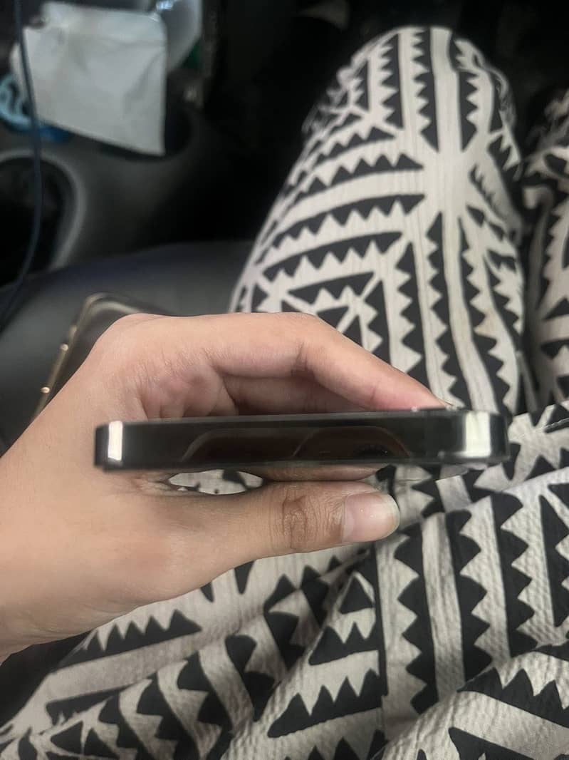 Apple iPhone 12 Pro 6