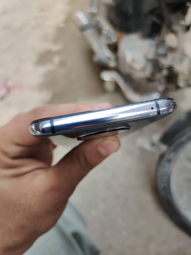 One Plus 7T 5