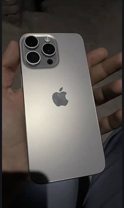 Apple iPhone 15 Pro Max