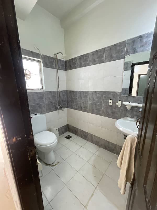 Flat for rent e:11 3
