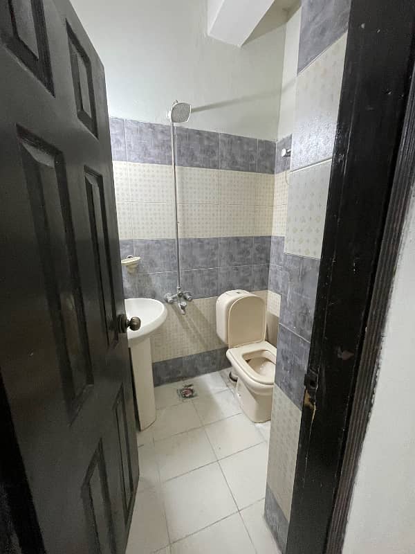Flat for rent e:11 4