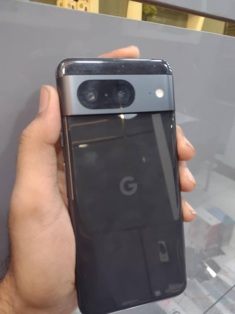 Google Pixel 8 1
