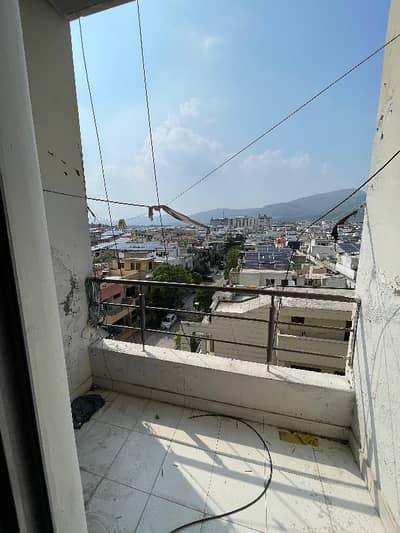 Good 800 Square Feet Flat For rent In E-11