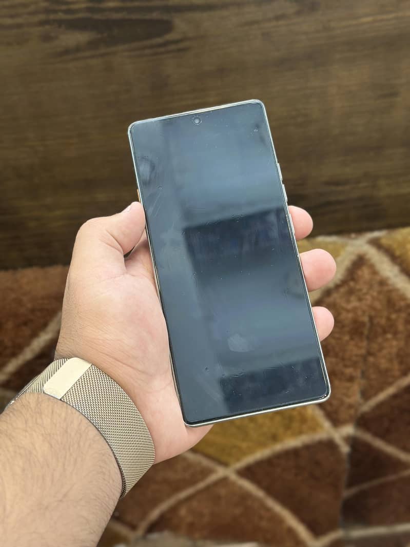 Tecno CAMON 40 2