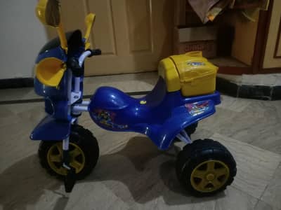Kids tricycle New