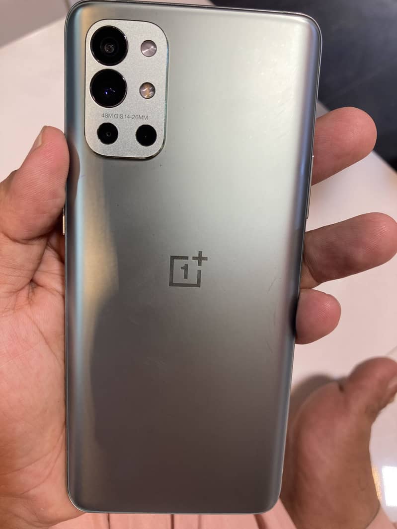 One Plus 9R 2