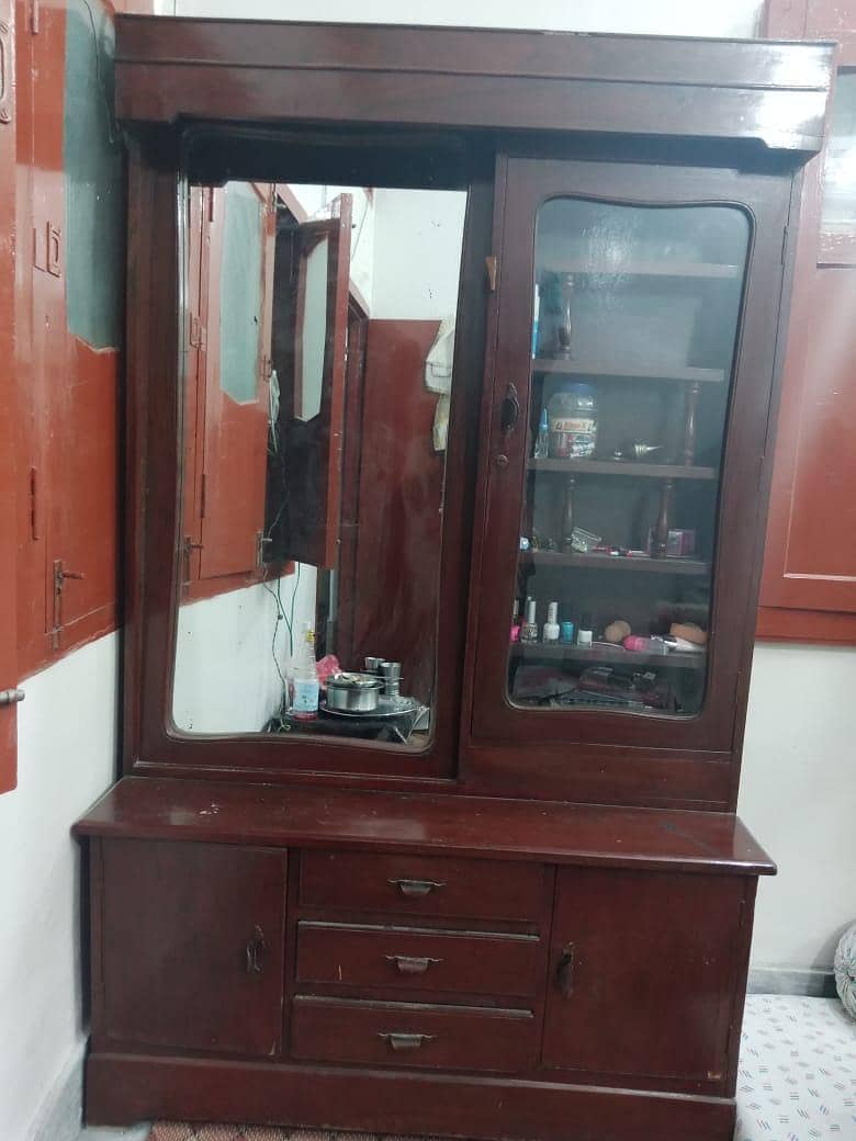 Dressing Table 6