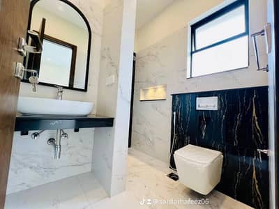 10 Marla House For Rent Paragon City
