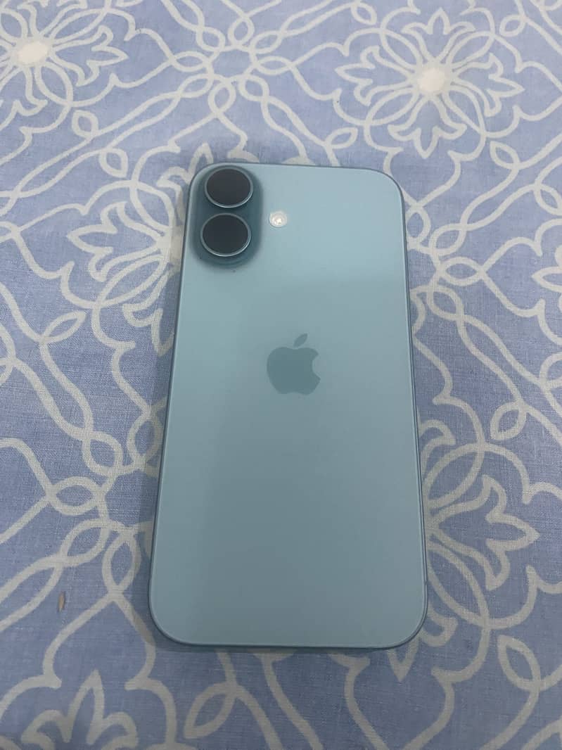 Apple iPhone 16 0