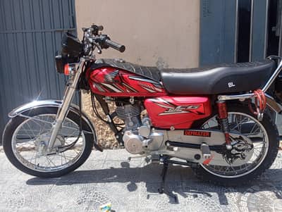 Honda 125 Special edition 25 model