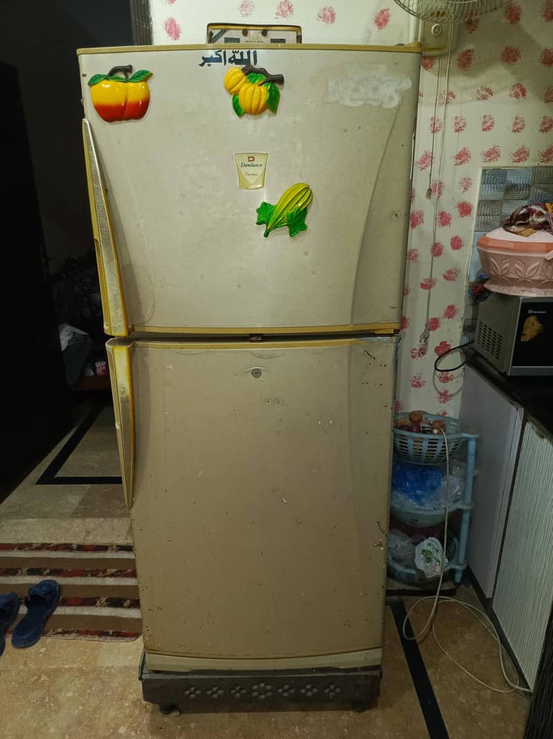 dawlance double door. 0