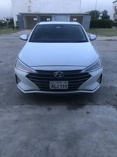 Hyundai Elantra 2022