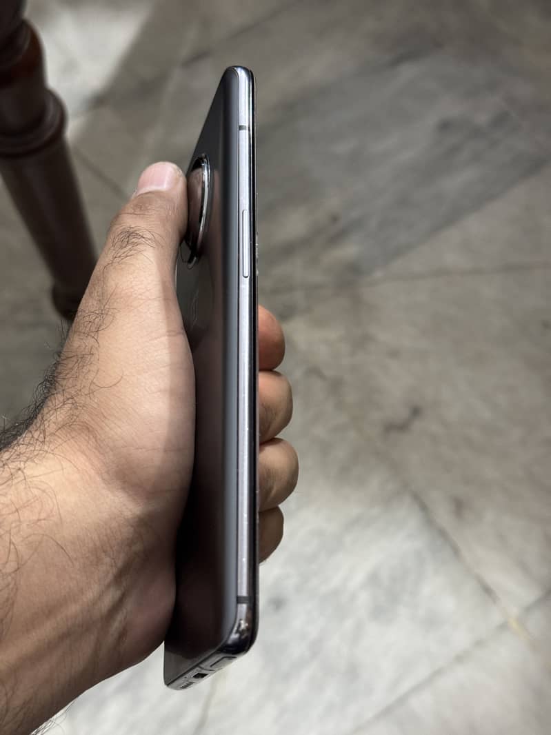 One Plus 7T 3