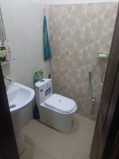 2nd Floor Room For Rent ( Near Brains College)