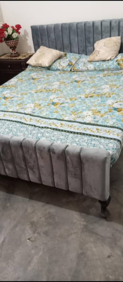 a queen size bed for sale