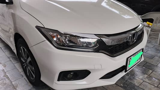 Honda City Aspire 2022 Full option Total Genuine Scratchless condition
