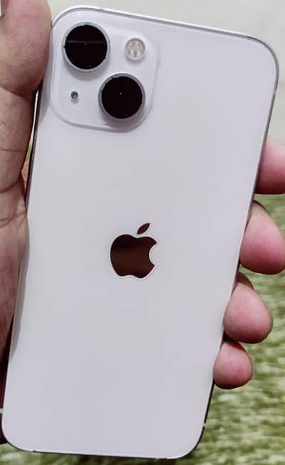 Apple iPhone 13