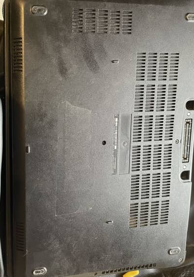 Dell leptop  all parts available without screen and ssd