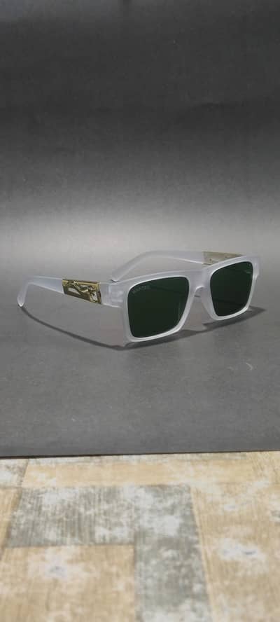 Latest Fashion Eyewear Collection (Wholesale & Retail)