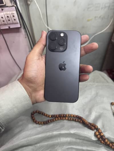 Apple iPhone 16 Pro