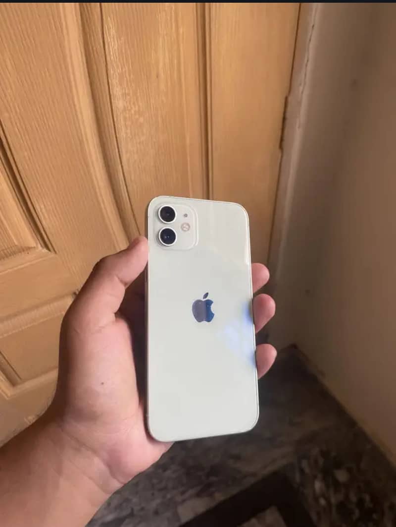 Apple iPhone 12 0