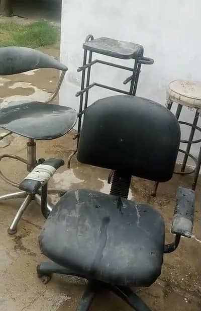Parlour stuff selling