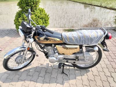 CG 125 Golden edition