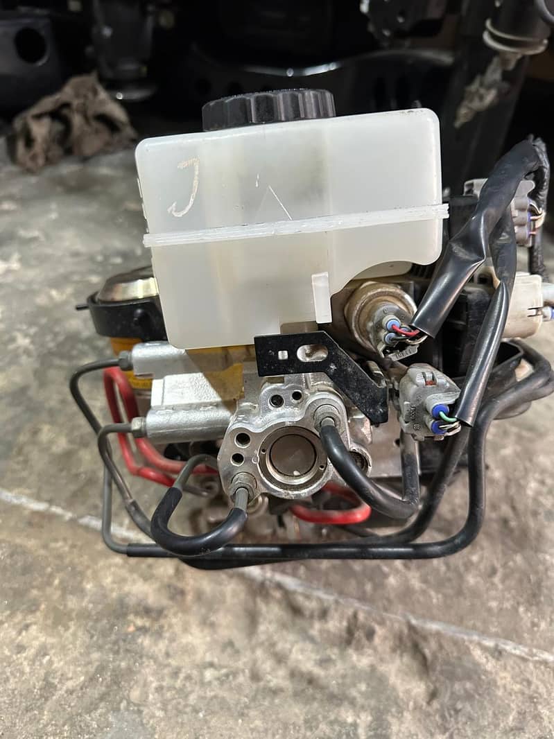 Prado ABS Unit model 2005 1