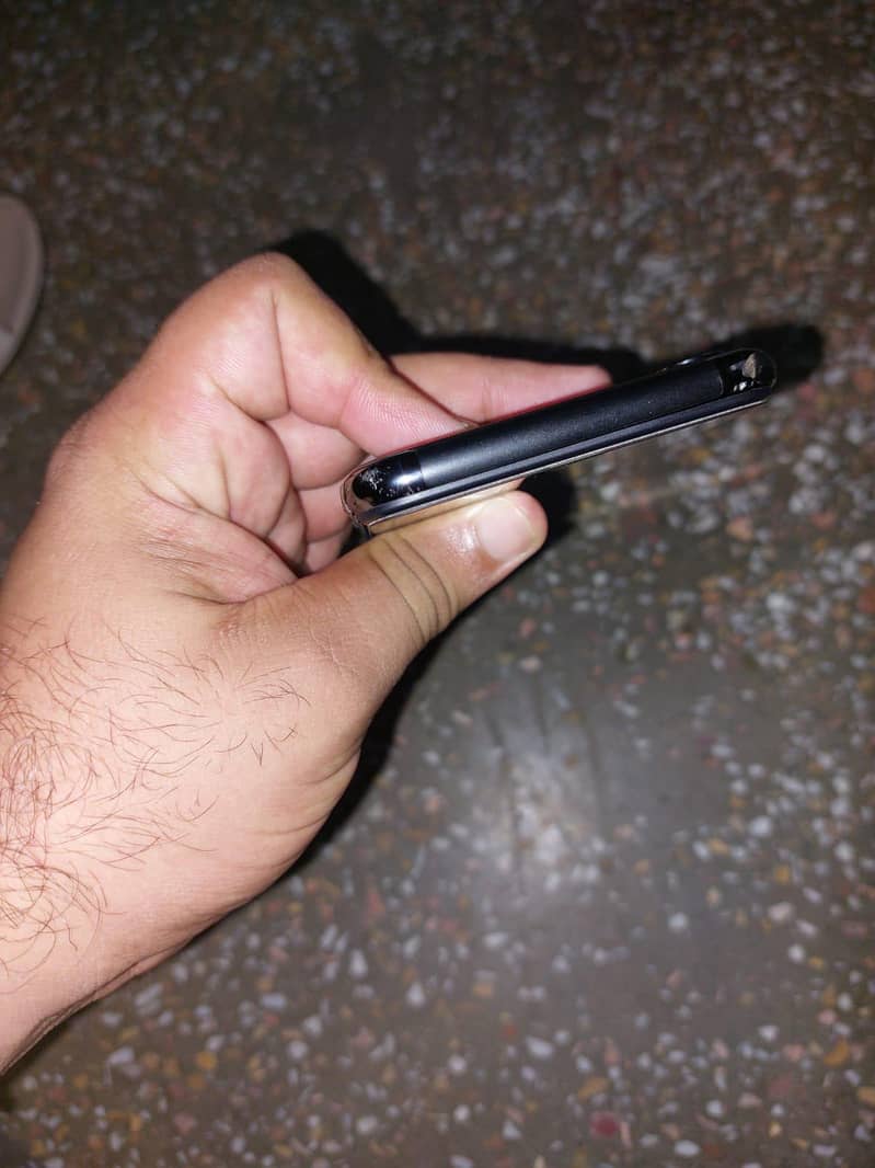 Apple iPhone X 2