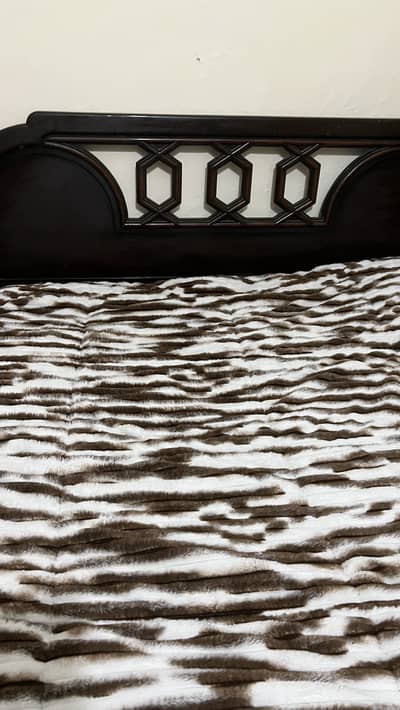 Solid Sheesham Wood King Double Bed – Strong & Good Condition