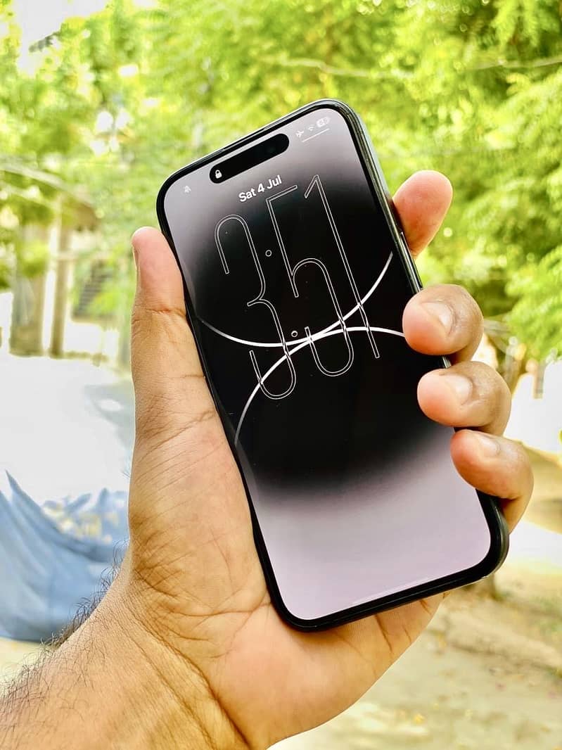 Apple iPhone 15 Pro 2