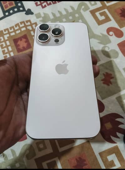 Apple iPhone 16 Pro Max