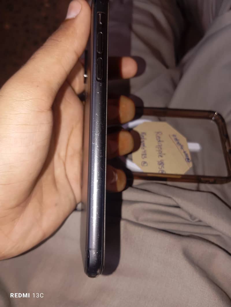 Apple iPhone X 3