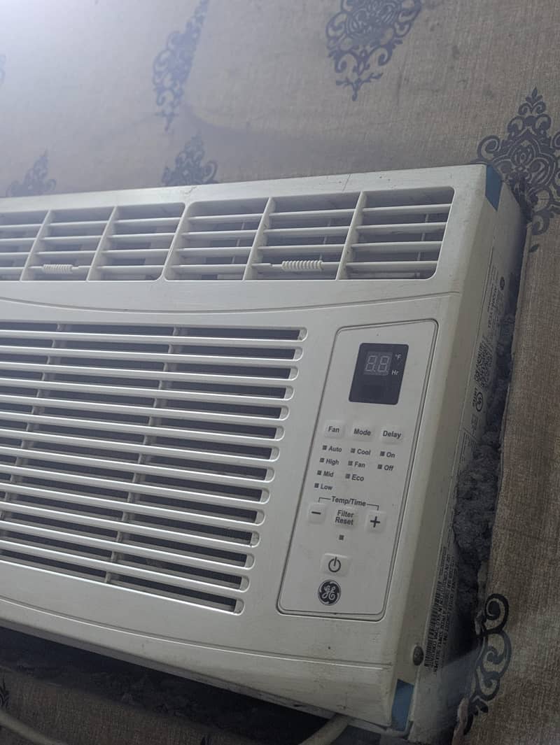 window ac 1