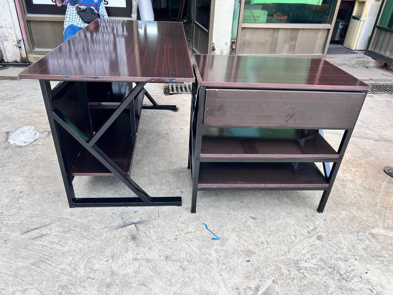 Coffee tbale \\ table \\ side table \\ working table \\ 1