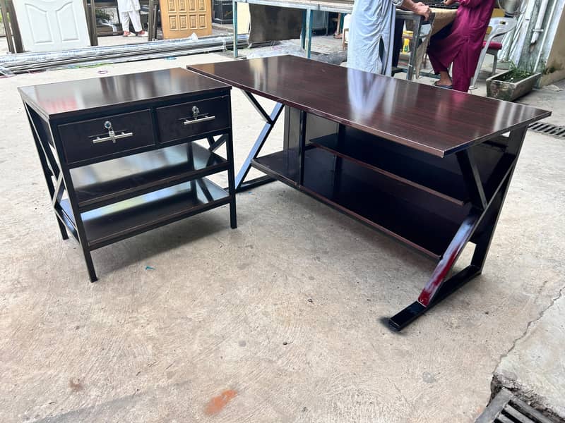 Coffee tbale \\ table \\ side table \\ working table \\ 2