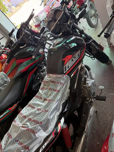 Honda cb125f