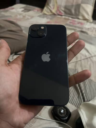 Apple iPhone 13