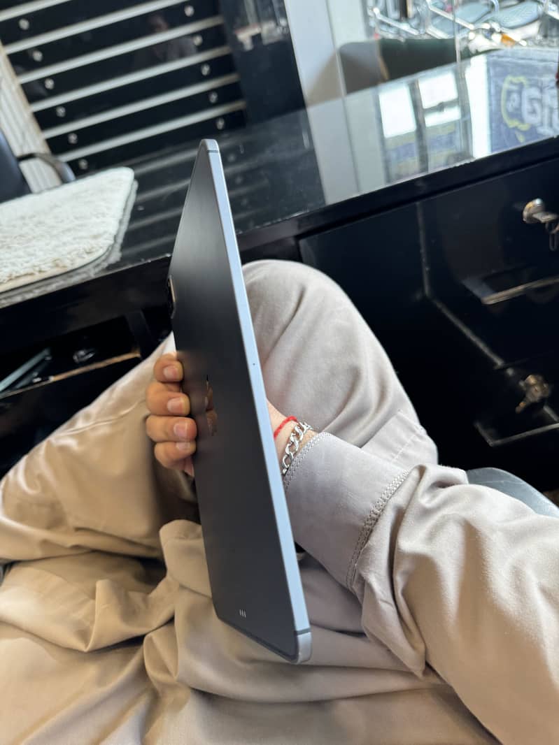 IPAD M1 (3RD GENERATION) 6
