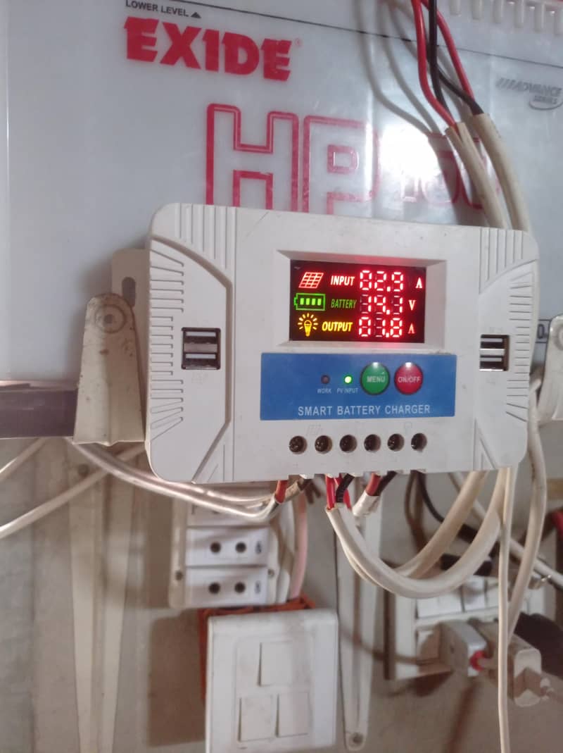 30Amp Digital charge Controller 1