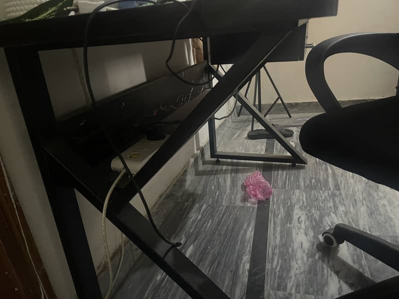 Computer Table and Chairs 1