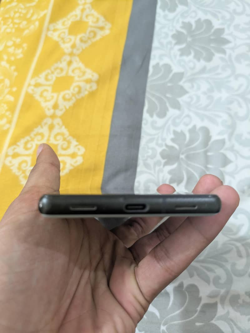 Google Pixel 6a 4