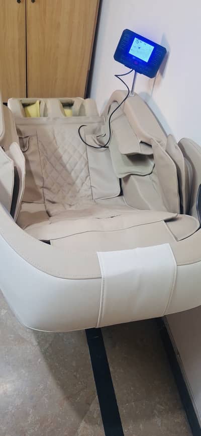 JC Buckman Massage Chair