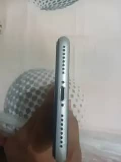 Apple iPhone 8 Plus 3
