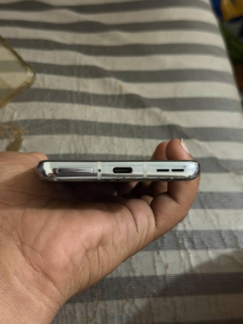 One Plus 9 Pro 5