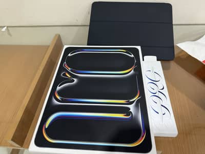 APPLE iPAD PRO M5 13” 256GB BRAND NEW