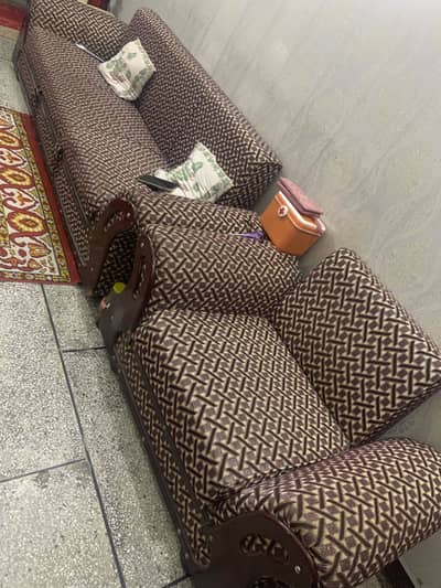 Sofa Cumbed complete Set in lush condition Antique Piece